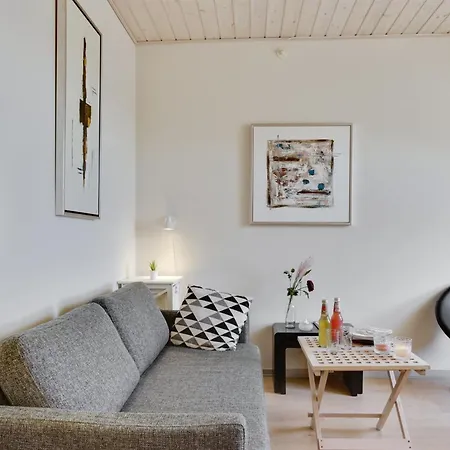 Gulla - 300m From The Sea By Interhome Apartament Gudhjem