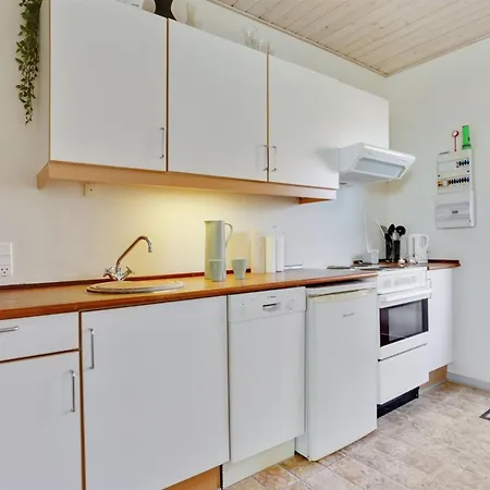 Apartament Gulla - 300m From The Sea By Interhome Gudhjem